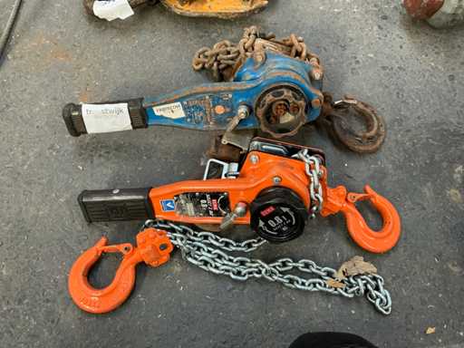 Various chain hoist (2x)