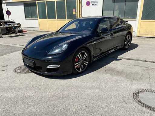 Porsche Panamera Turbo Auto