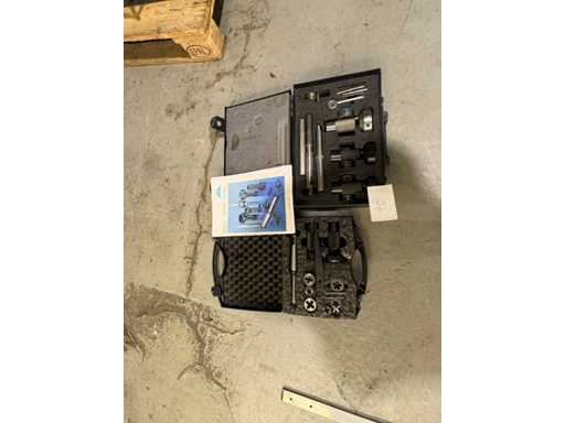 ALORIS Precision Tapping & Tool Holder Kit – 2 Cases