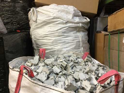 Varie - Interruttori automatici