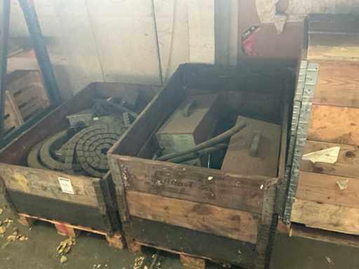 Batch of old machine parts and 2 old welding machines