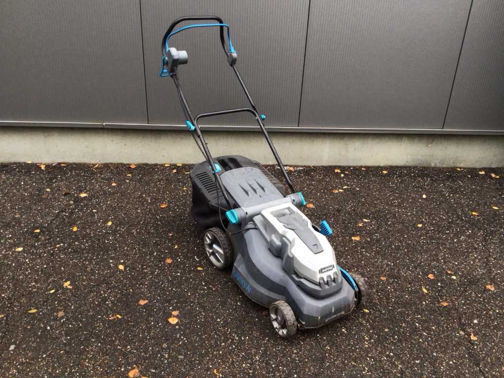 Swift 120v lawn outlet mower