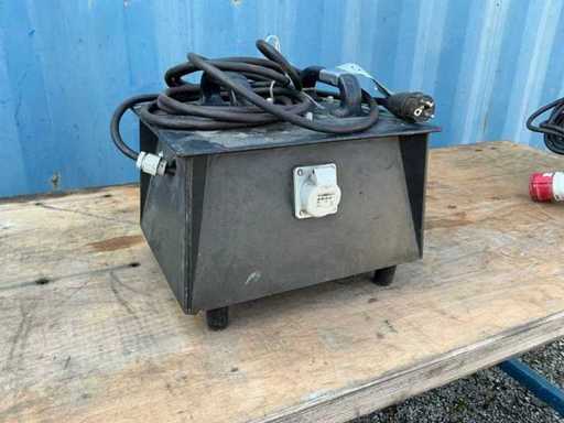 Protection transformer