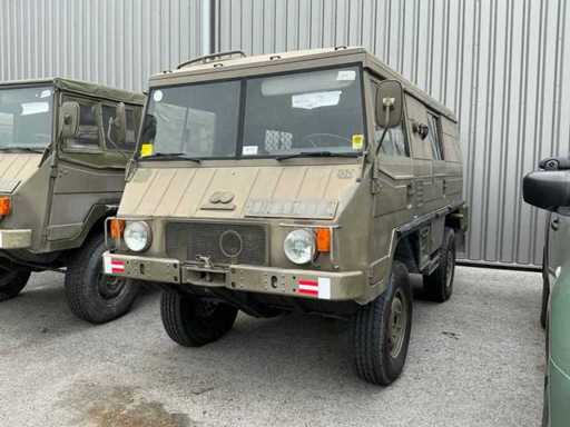 Pojazd wojskowy Puch Pinzgauer 710K z 1974 roku