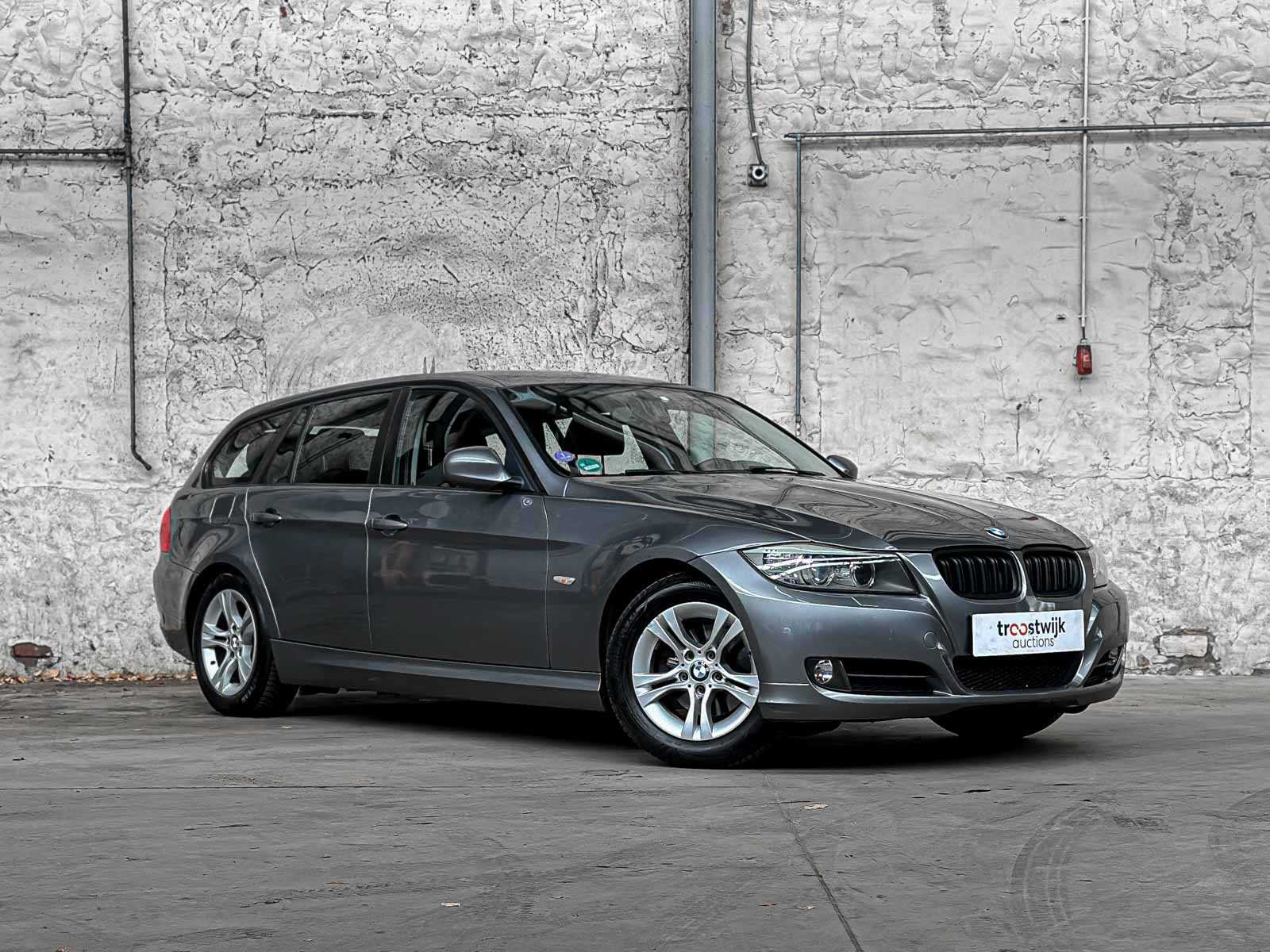 BMW 318i Touring Corporate Lease Luxury Line 136 PS 2011 (Original-NL) 3er, 51-SKX-6