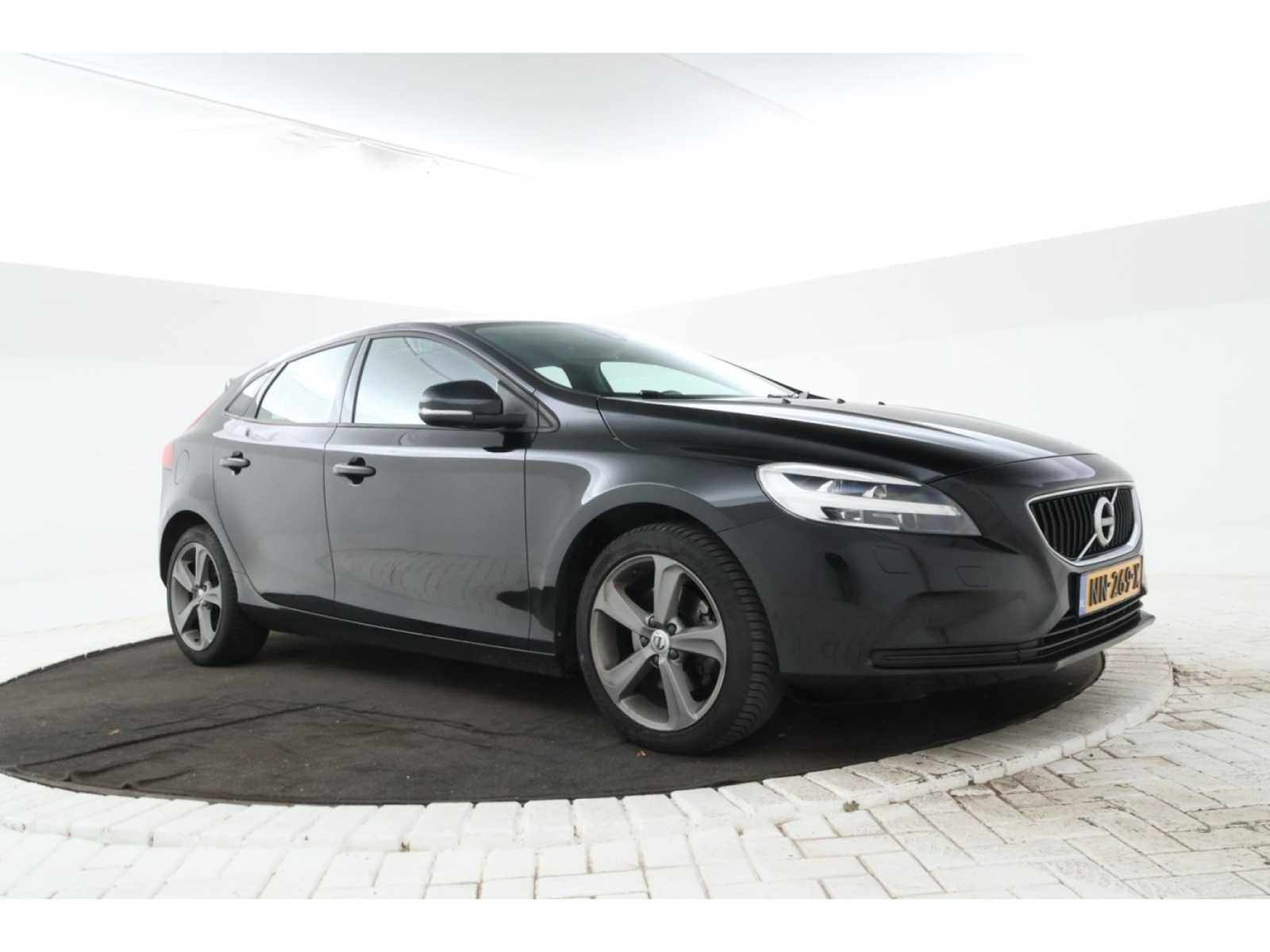 Volvo V40 T3 Nordic 2.0 154pk 2017 (Origineel-NL), NN-269-X