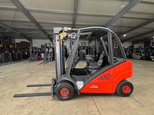 2010 Linde H25D 2.500 kg Stivuitor diesel 12.146 ore