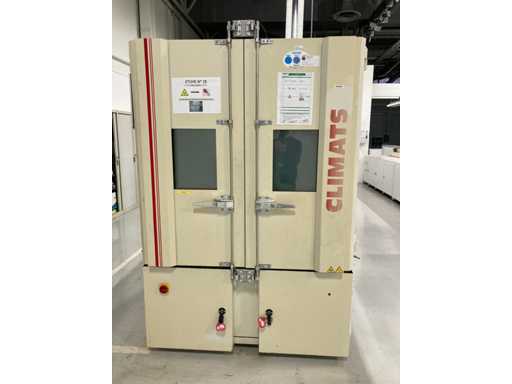 Climats – Sapratin (Gruppo Schunk) - CLIMATS 2016T-40/4 - Cabina di simulazione / forno climatico - 2004