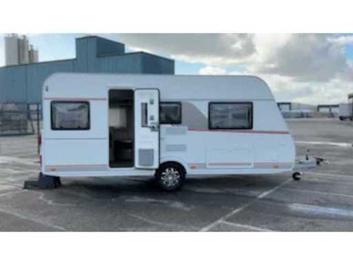 611fb5fa-dddb-4d3a-83f4-2abd6cbb758c.mp4