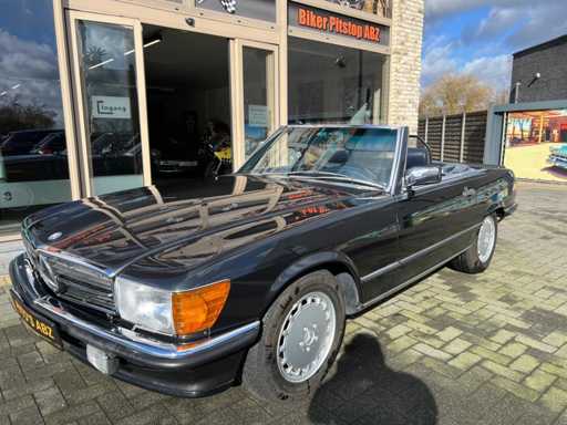 Mercedes-Benz - 560 SL - Oldtimer