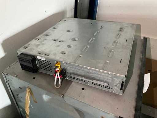 APC smt1500rmi2u UPS