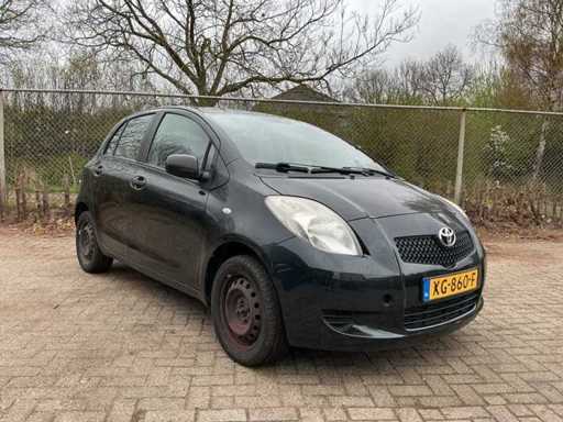 Toyota Yaris XG-860-F