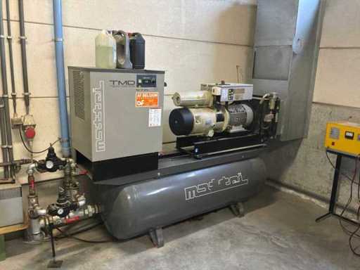 2001 Matteo Schroefcompressor
