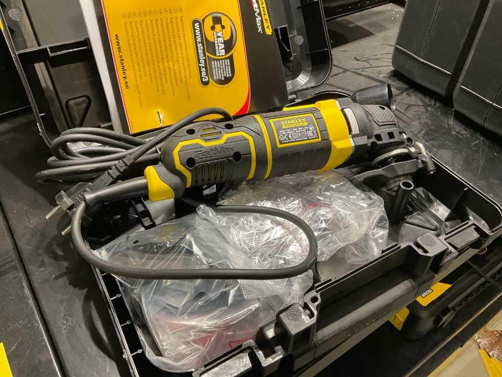 Stanley UTENSILE MULTIFUNZIONE OSCILLANTE 300W - Art. FME650K-QS