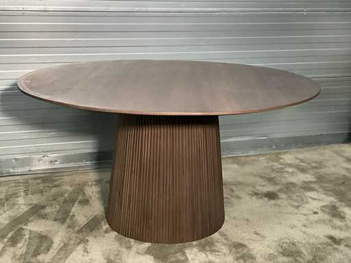 Okr?g?y stó? jadalny Nara