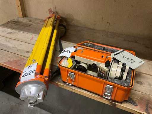 Leica T100 Constructielaser met statief