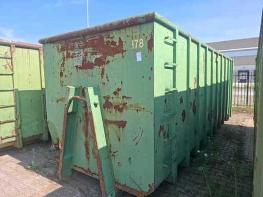 Ridicare cu cârlig deschis cu depunere a containerului