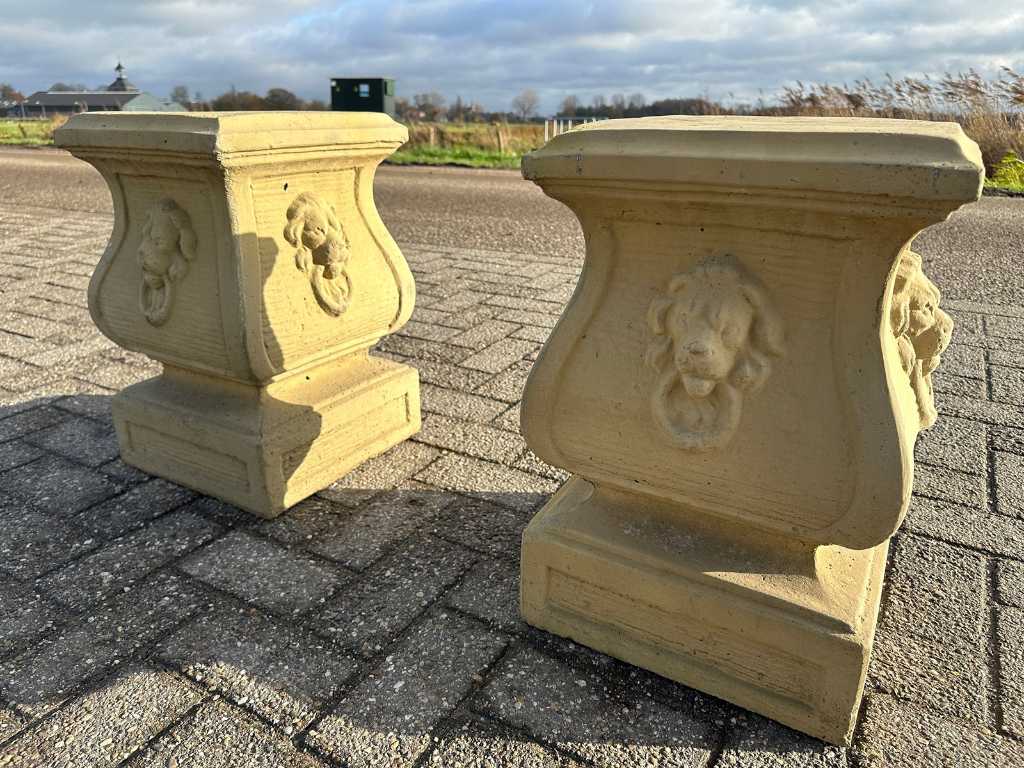 sokkel (2x)