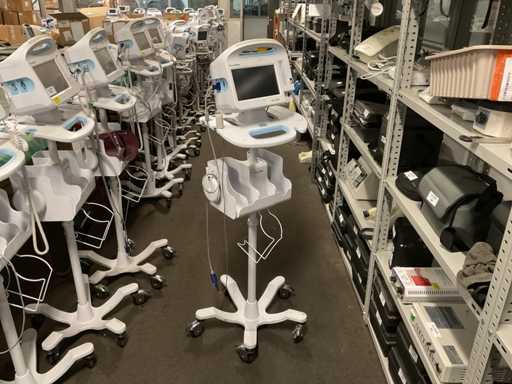 WelchAllyn Vital Signs 6000 series Patient Monitor
