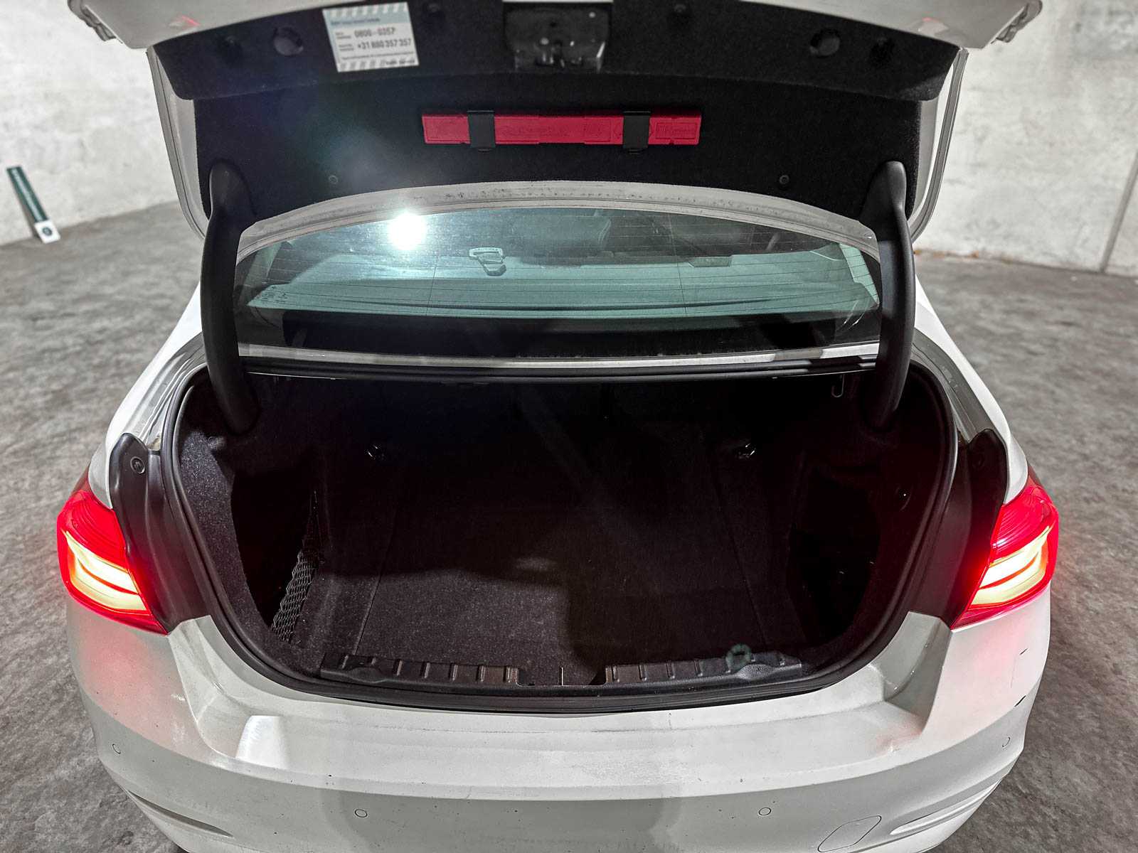 BMW 318i Corporate Lease Executive 3-serie 136pk 2018 (Origineel-NL), SB-204-F