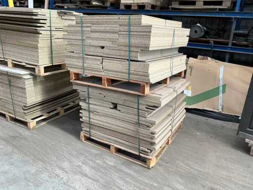 2 pallets spaanplaat 115m2