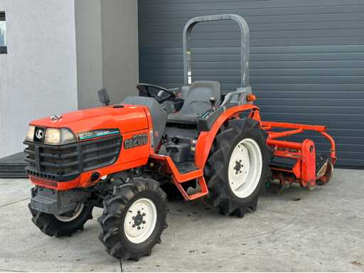 KUBOTA - GB200 - Allradantriebstraktor