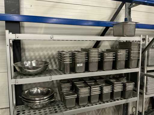 Ró?ne tace/miski Gastronorm (135x)