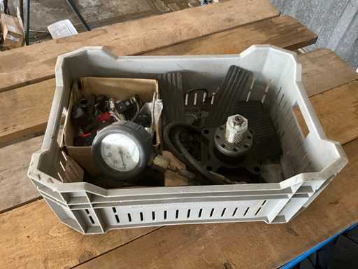 Machine spare/maintenance parts