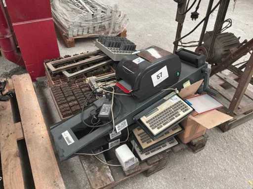 Macchine per targhe (3x)