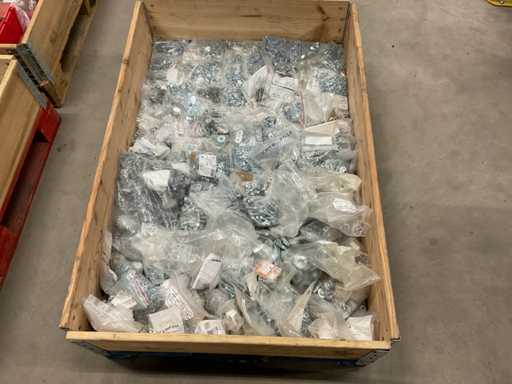 Charge von Befestigungselementen