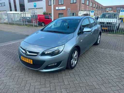 Opel - 2014 - Astra - 1.4 Turbo Berlin - Personenauto