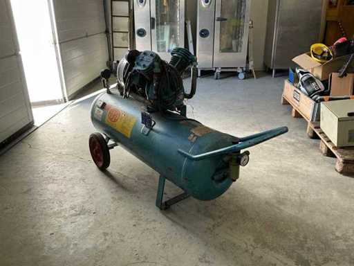 Agre MGK-H230-160F Air Compressor