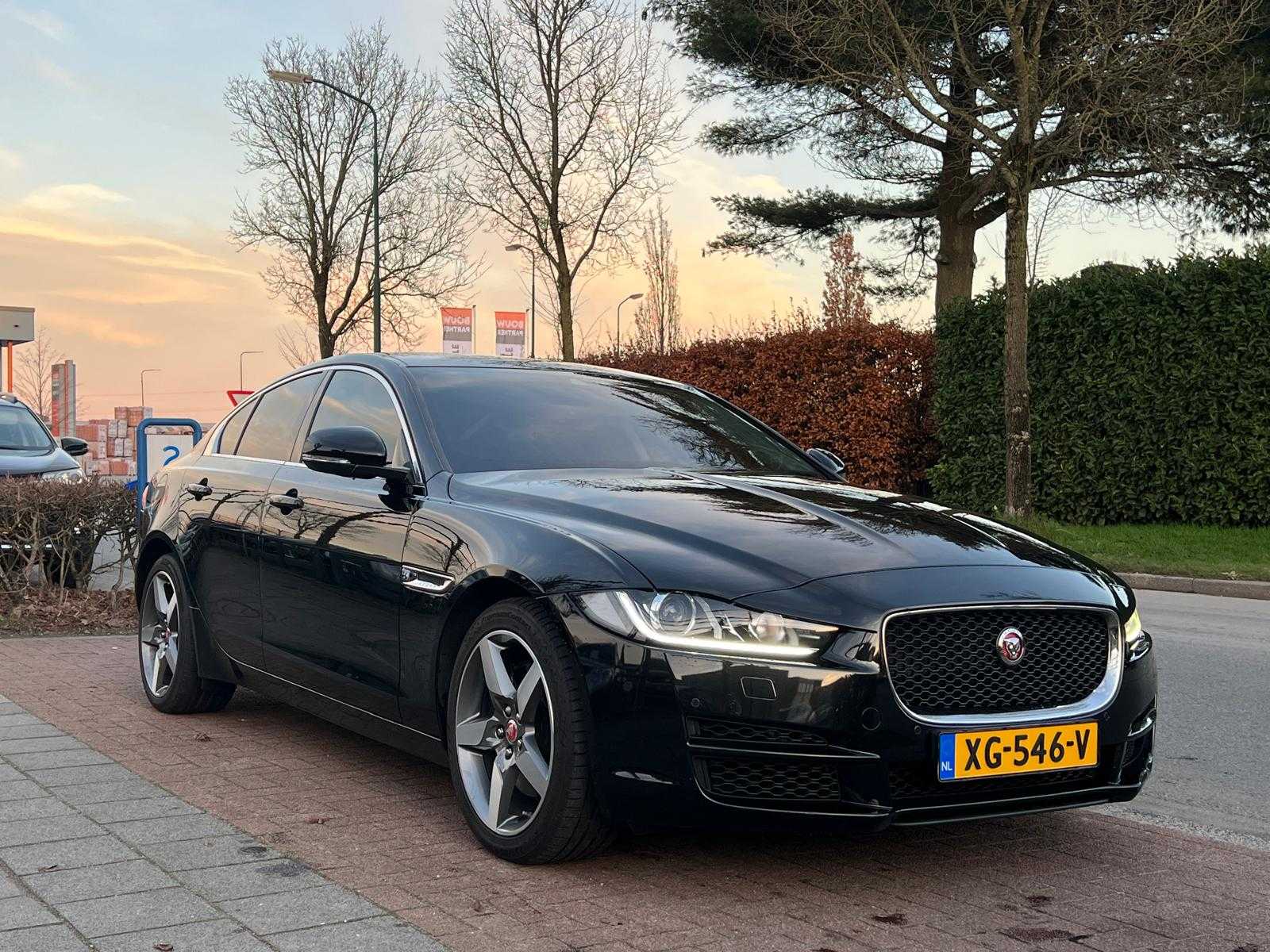 Jaguar – 2019 – XE – 2.0t Pure – XG-546-V