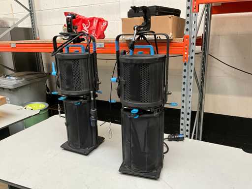 Projecteur profilé ADB DW105 (2x)