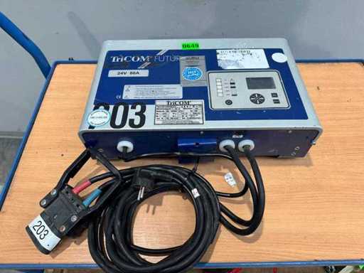 2012 TRICOM Futur 24V 80A 500Ah Cargador Transpalet Hormiga Cargador Cargador eléctrico