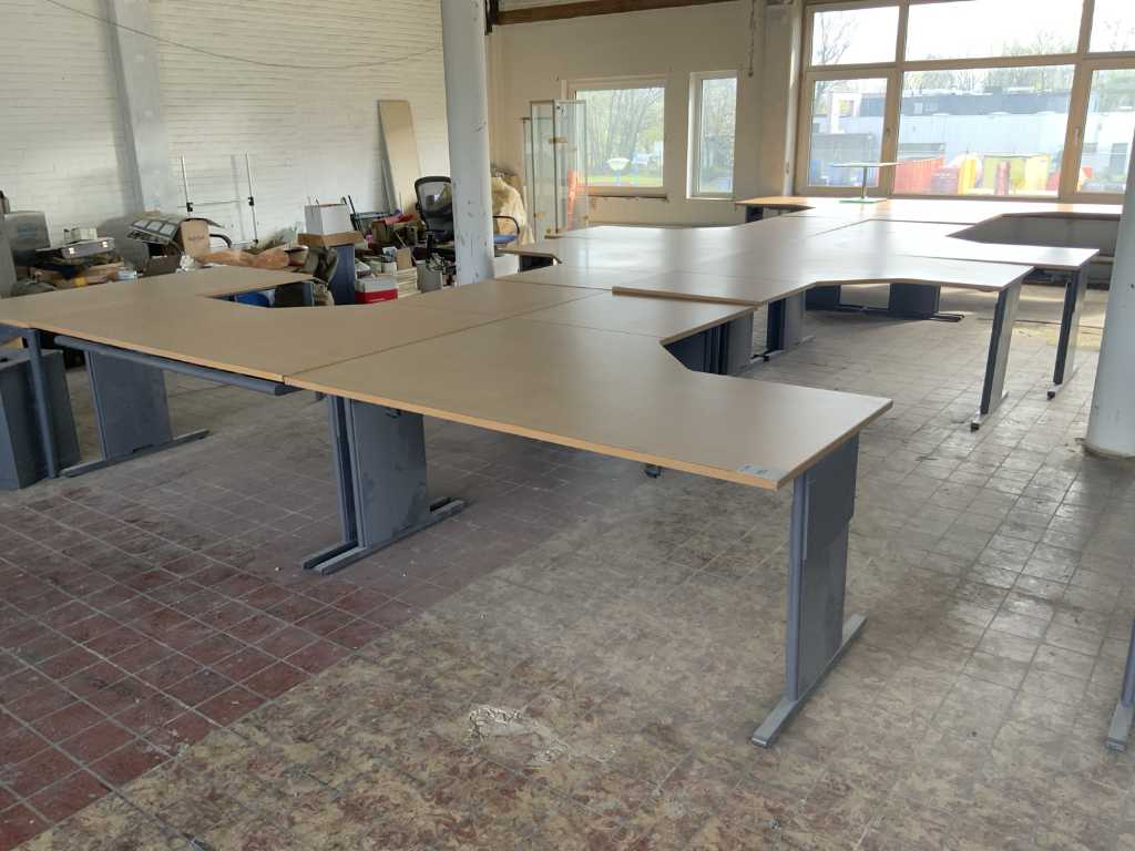 Stół biurowy (8x)