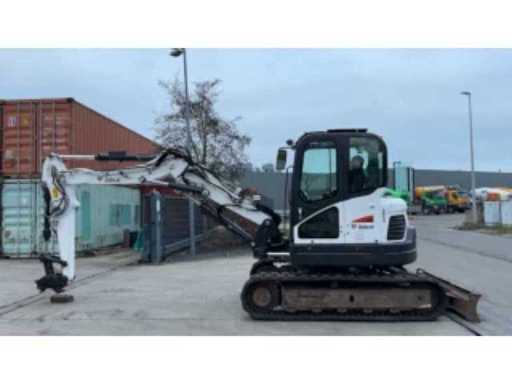 79bb6eed-1e85-4ab1-babd-d80122812265.mp4