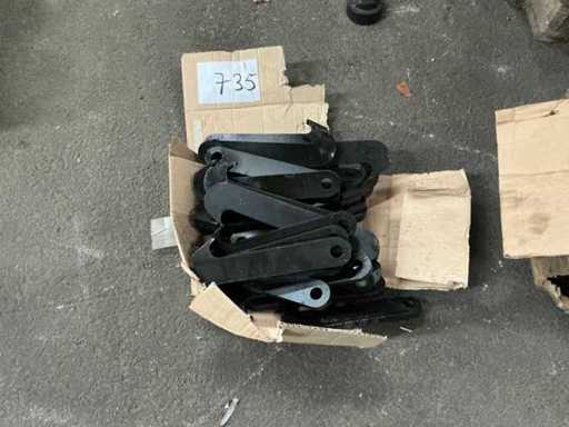 Batch of lifting hooks