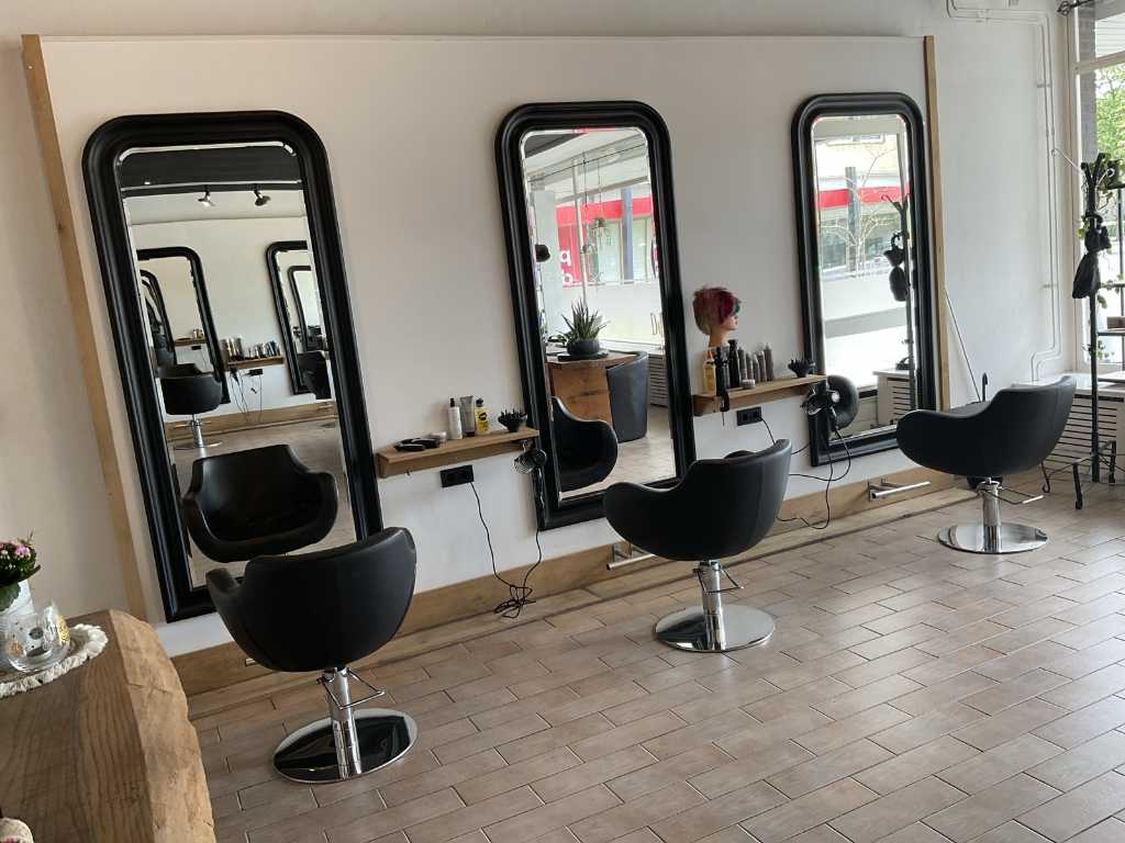 Hairdressing salon workplace (c) (3x)