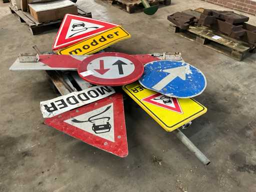 Signalisation « Boue »
