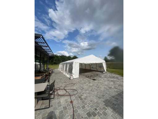 Party tent (6x12m)