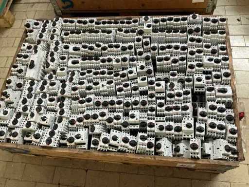 Lagerbestand an Zubehör, Ersatzteilen und Lagerbeständen