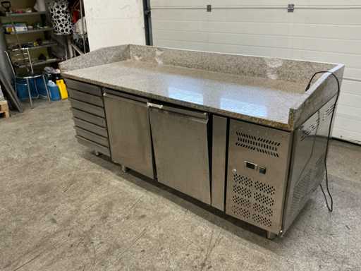 PZ2610TN Banco da lavoro refrigerato