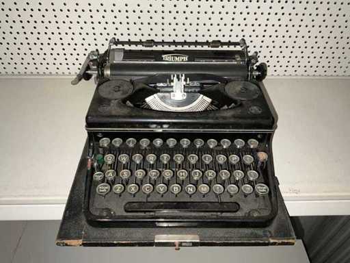 Triumph - Macchina da scrivere