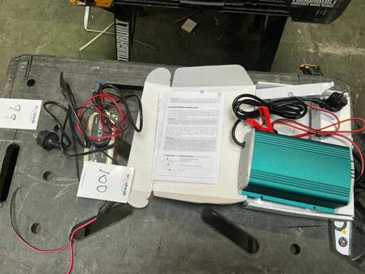 Batterieladegerät (2x)