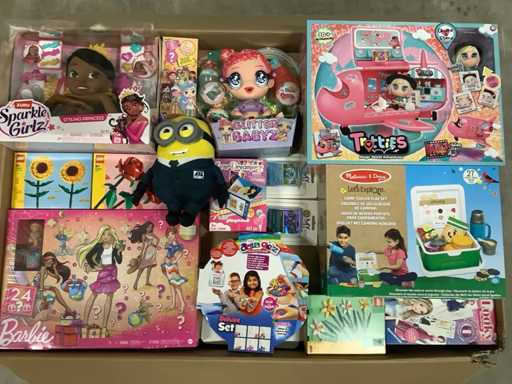 Jucării noi, inclusiv Lego și Pokemon