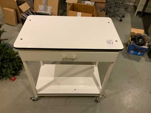 Mobile instrument table