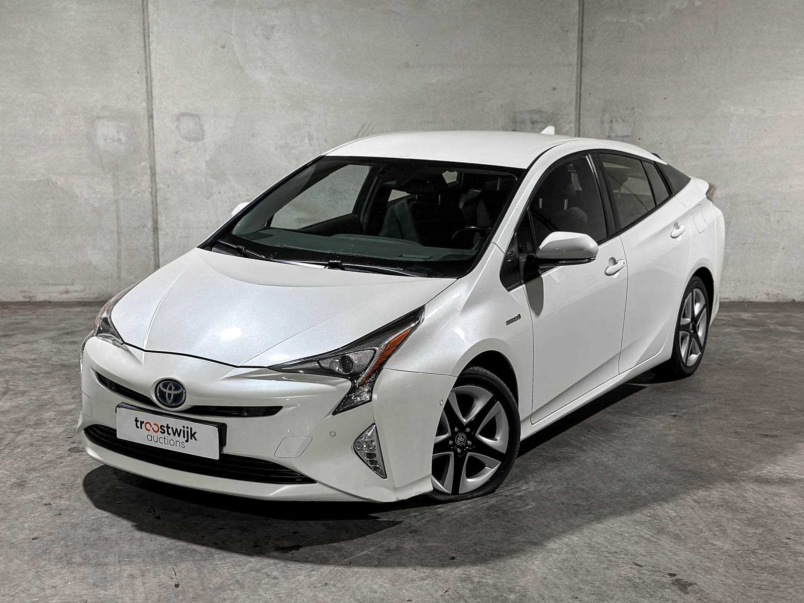 Toyota Prius 1.8 Dark Edition 98pk 2017, H-314-FX