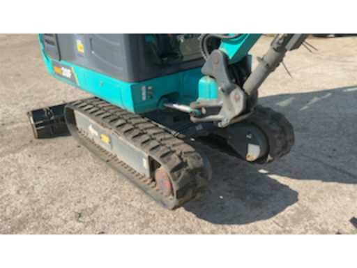 d771b455-dffd-4bf5-b402-79672f7805f6.mp4