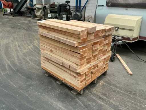Douglas hout 150x50mm (97x)